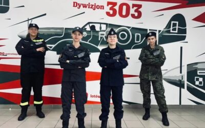 4 profile = 4 mundury