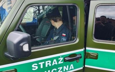 Klasa 1b z wizytą u strażników granic – relacja z Dnia Otwartego MOSG 🛡️