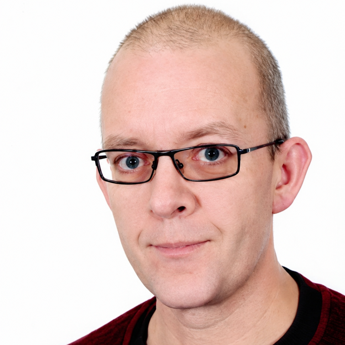 Damian Vogt